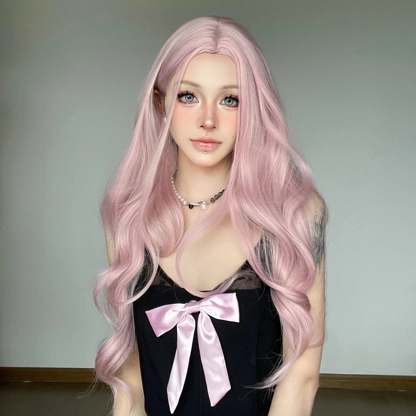 JOVIA 26-inch center-parted, curled, large-wave female long hair with high-temperature synthetic fiber cap