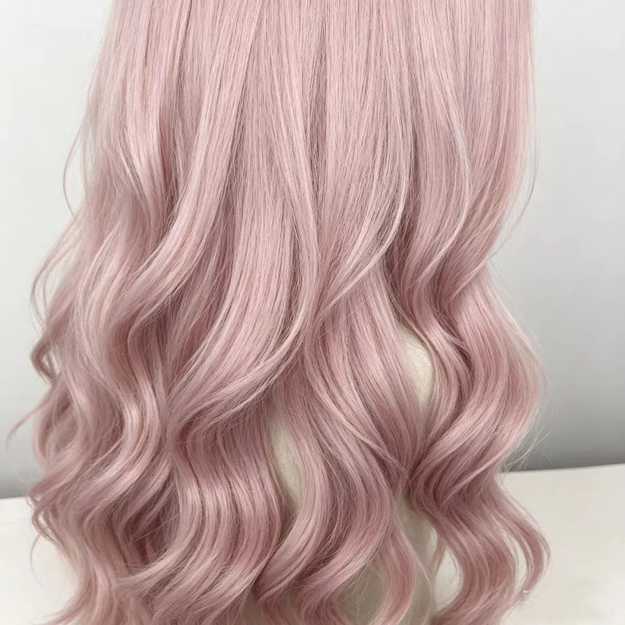 JOVIA 26-inch center-parted, curled, large-wave female long hair with high-temperature synthetic fiber cap
